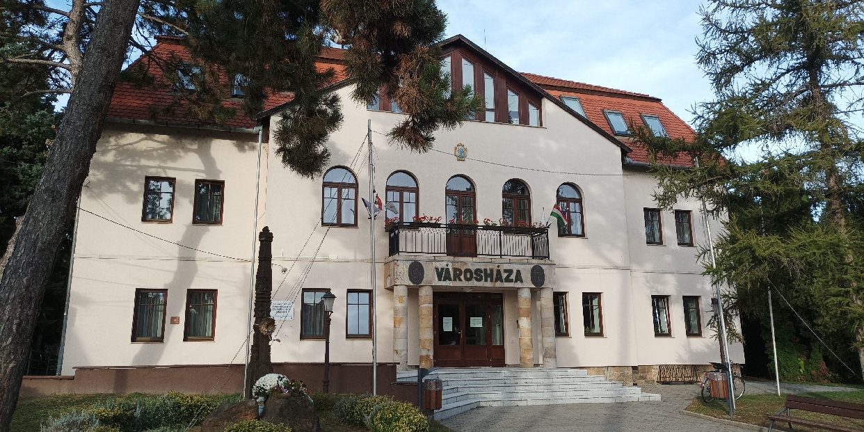 Élő közvetítés a 2025. október 30-i képviselő-testületi ülésről