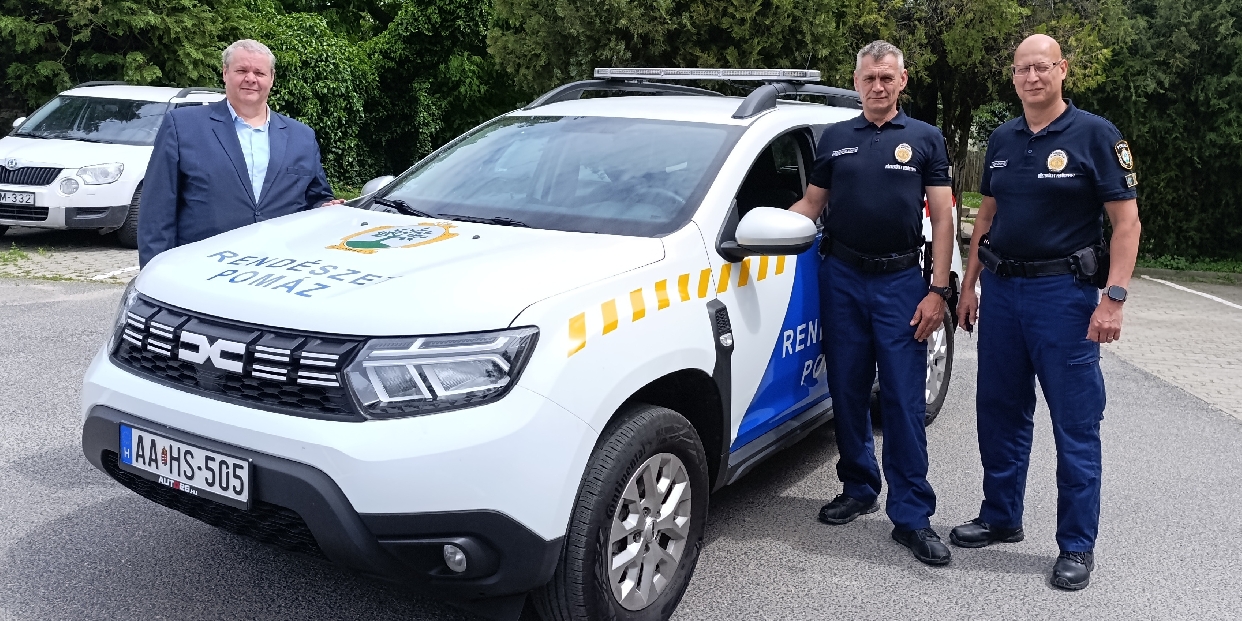 Új szolgálati autóval gyarapodott a város közterület-felügyelete