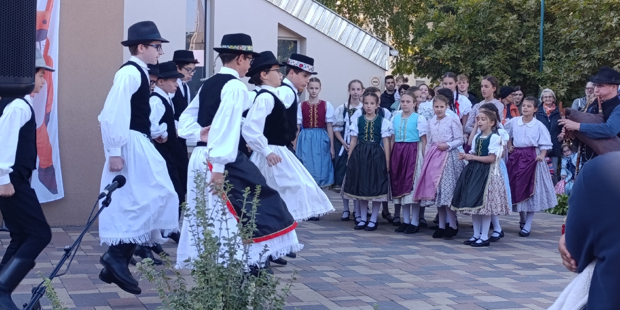 Szüreti felvonulás és mulatság volt Pomázon