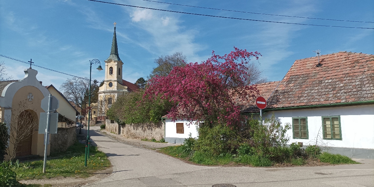 Magyar költészet napjára – Pomáz, a Pilis kapuja