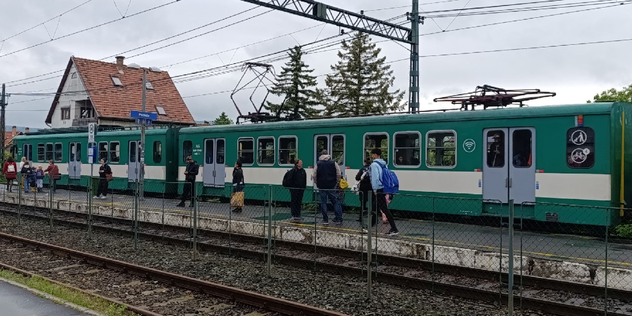 A H5-ös HÉV felújításának Pomázt érintő kérdéseiről egyeztettek a minisztérium szakembereivel